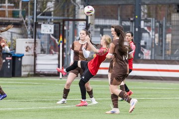 Bild 91 - wBJ FC St. Pauli - Walddoerfer SV : Ergebnis: 3:4